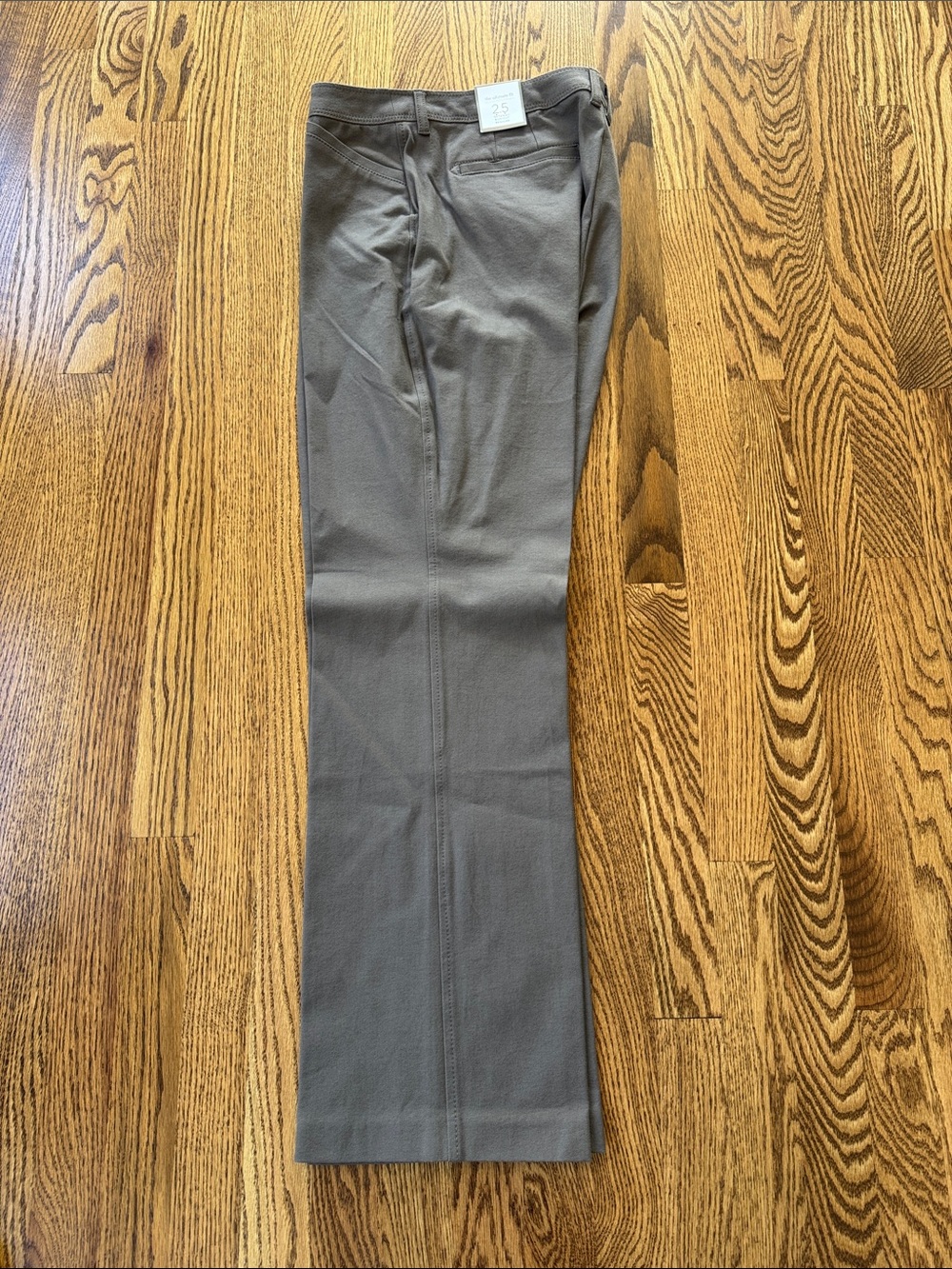 Chico's Getaway Bootcut Pant in Dark Taupe. Women’s Size 2.5 Regular. NWT!